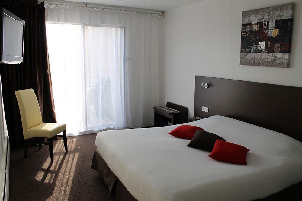 Le Relais De Montigny Hotel Montigny  Buitenkant foto